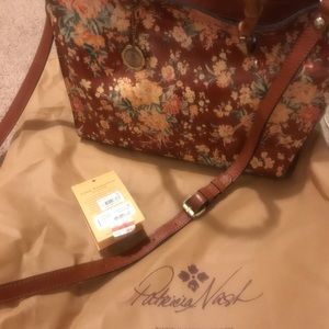 Brand new ..new used Patricia Nash purse.
